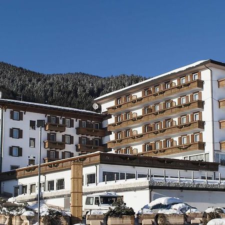 Grand Hotel Biancaneve Folgaria Exterior photo