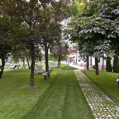 Grand Hotel Biancaneve Folgaria Exterior photo