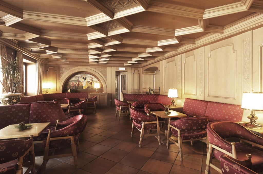 Grand Hotel Biancaneve Folgaria Exterior photo