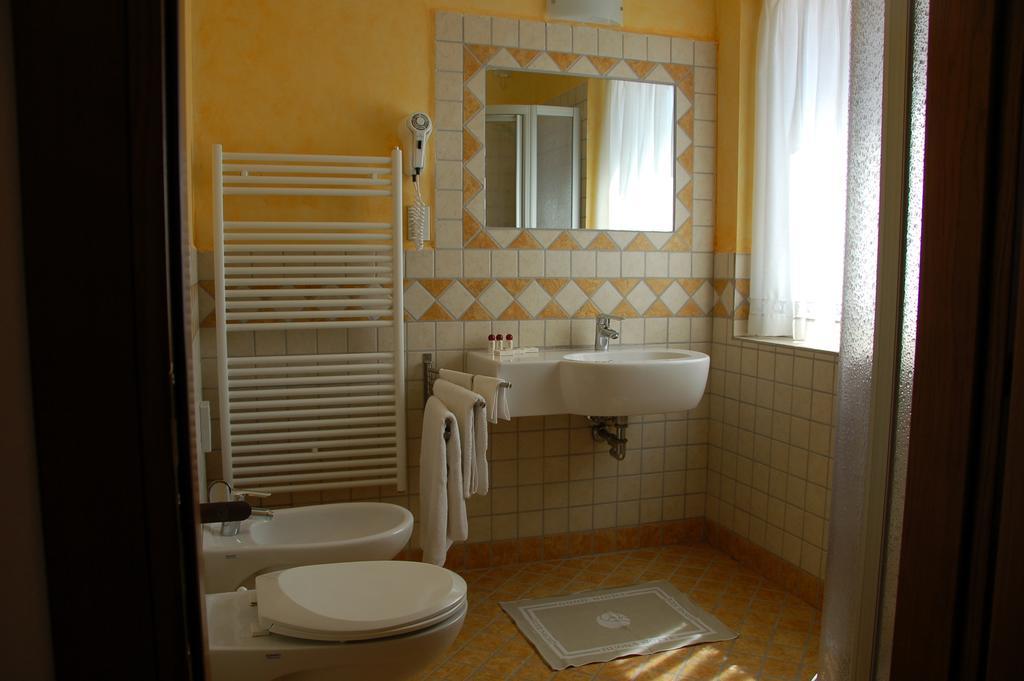 Grand Hotel Biancaneve Folgaria Room photo