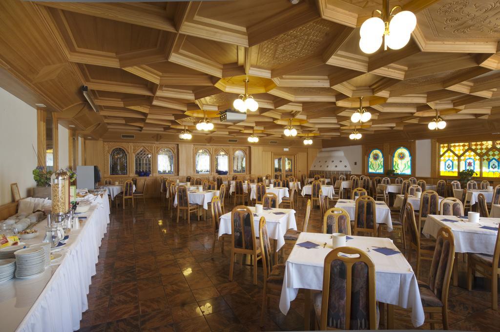 Grand Hotel Biancaneve Folgaria Exterior photo