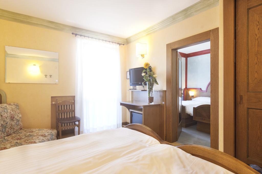 Grand Hotel Biancaneve Folgaria Room photo